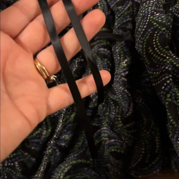 Vera Bradley Black and Green Patterned hooded robe - Picture 5 of 8